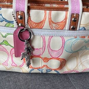 GUC Coach Multicolor Shoulder Bag
